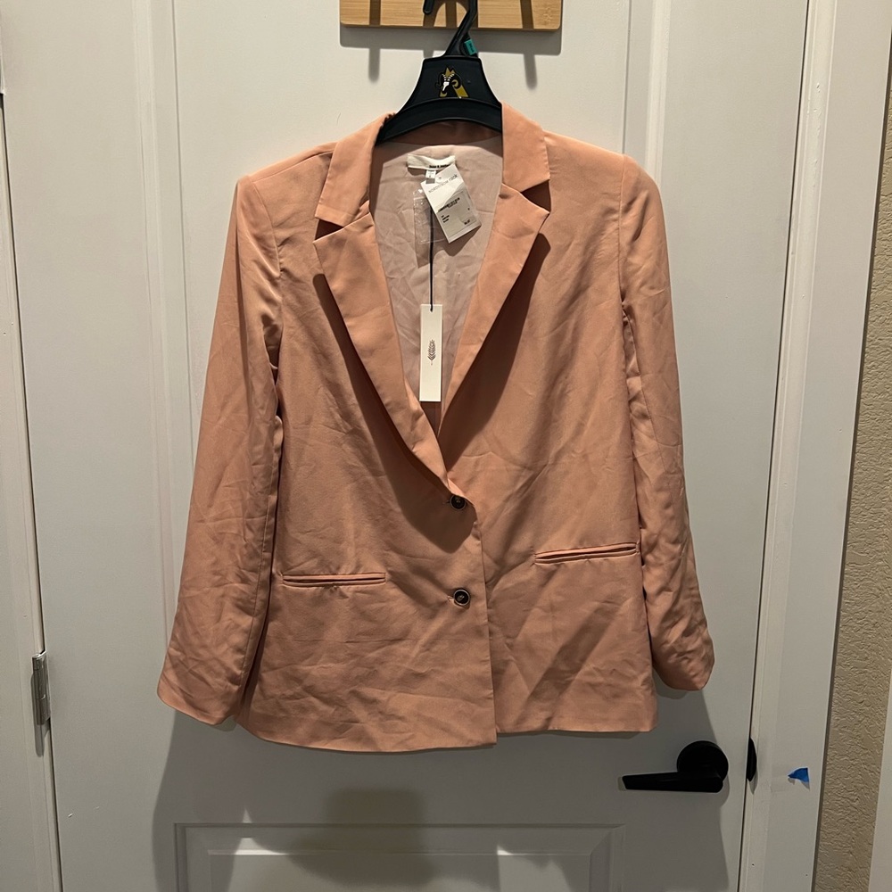425. June & Hudson Light Coral Blazer